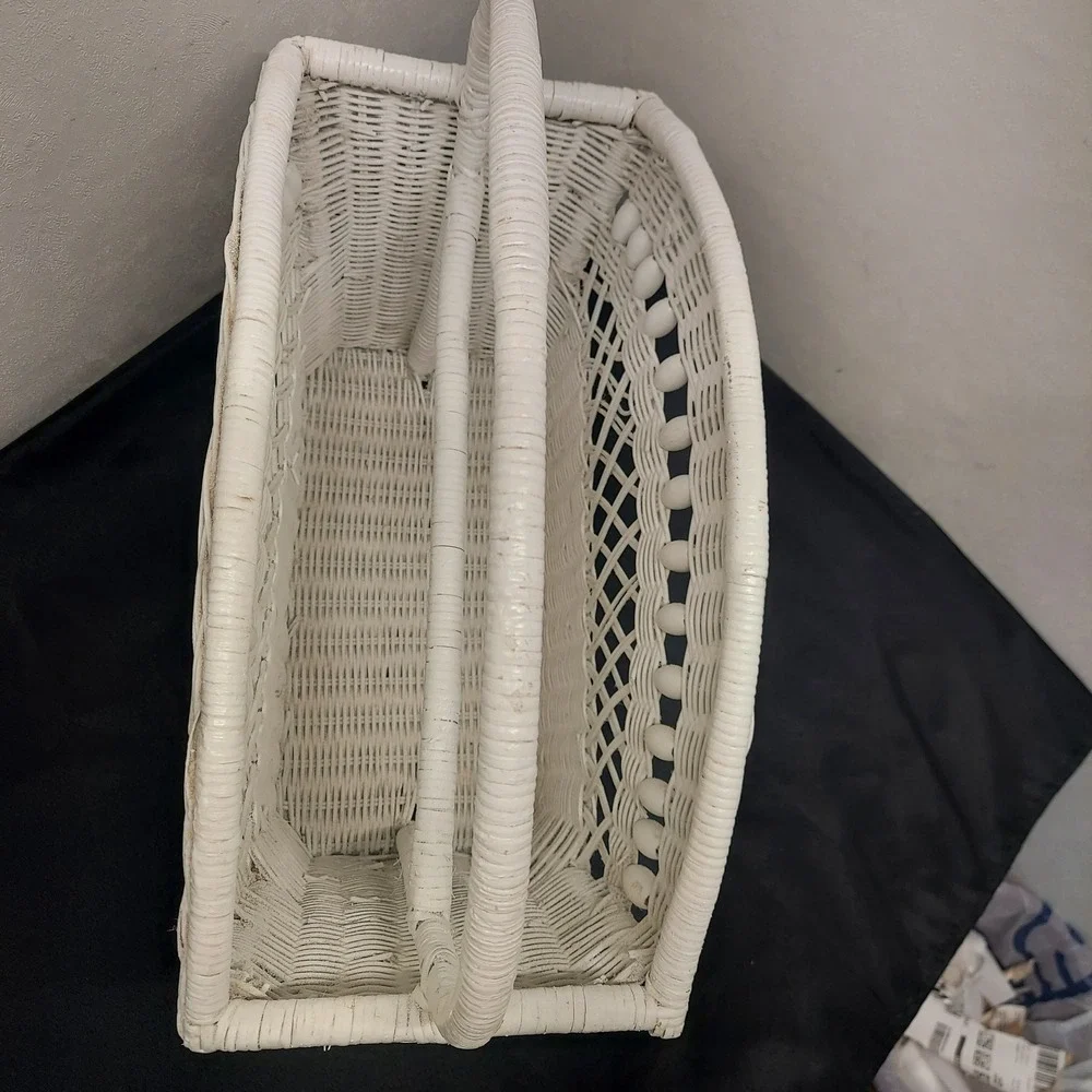 Vintage White Wicker Magazine Rack Basket with Handle Shabby Chic Decor